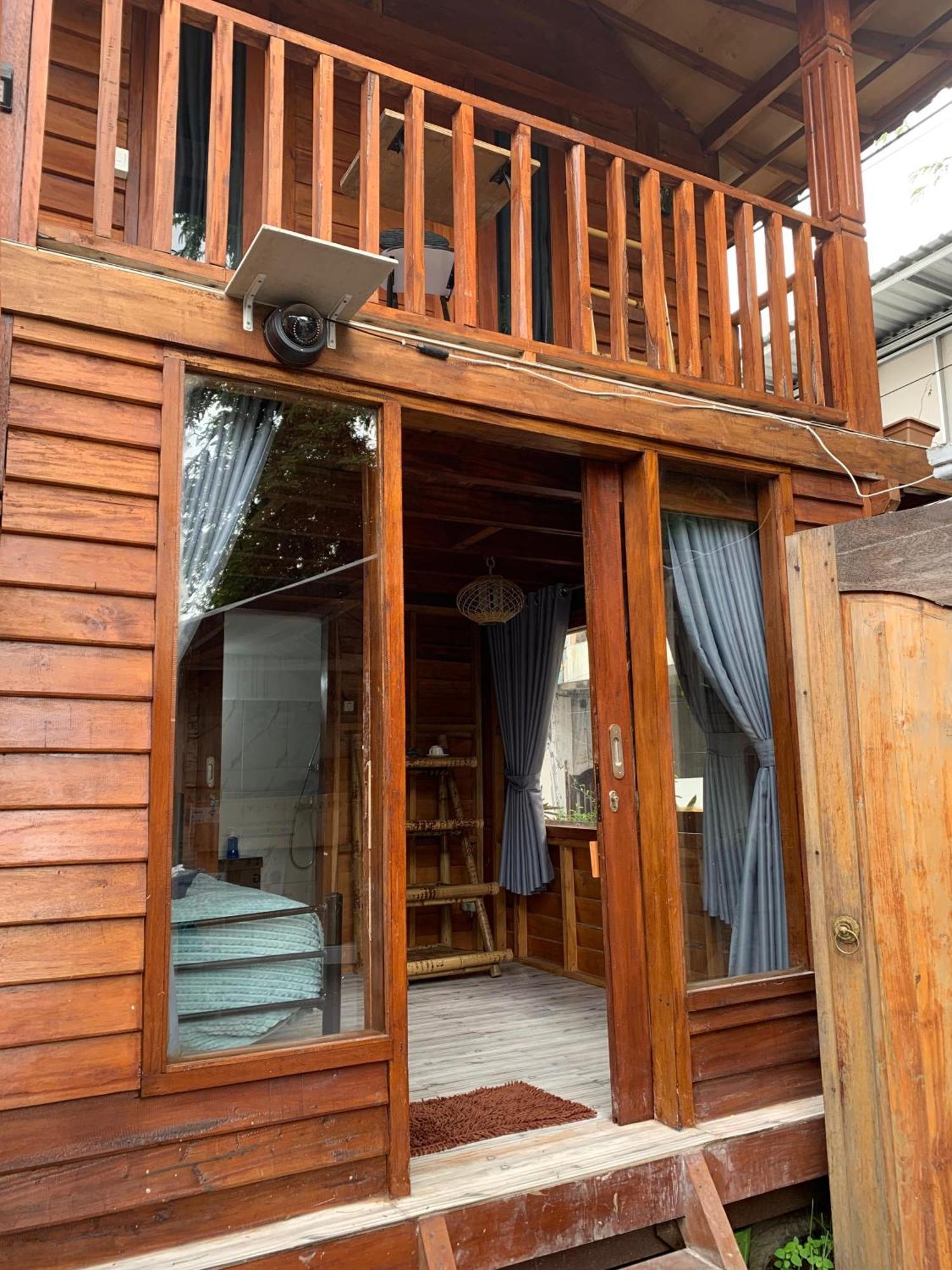 Gili Davidoff Upstairs Budget And Deluxe Gili Trawangan Exterior foto